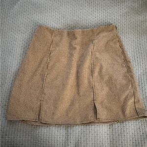 Urban Outfitters High-Waist Tan Houndstooth Mini Skirt-Size Medium